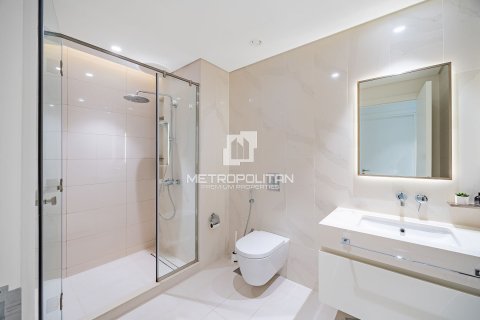 Appartement de 1 chambre à EMAAR Beachfront, UAE No. 128690 18