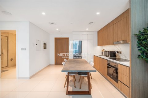 Appartement de 1 chambre à EMAAR Beachfront, UAE No. 128690 8