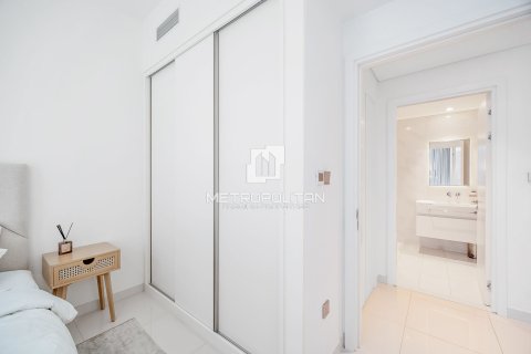 Appartement de 1 chambre à EMAAR Beachfront, UAE No. 128690 12