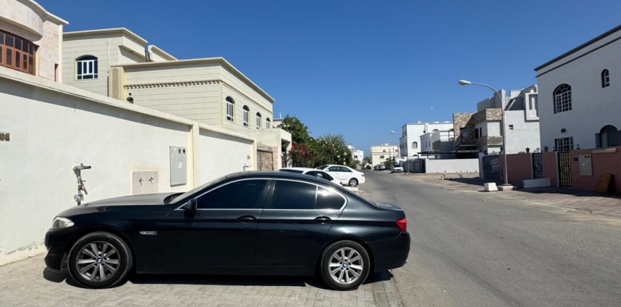 Villa Jumelée de 3 chambres à As Sib, Oman No. 54736
