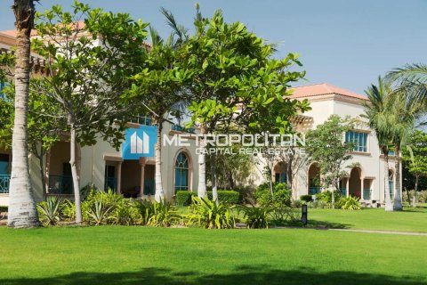 Villa de 4 chambres à Al Raha Beach, UAE No. 135406