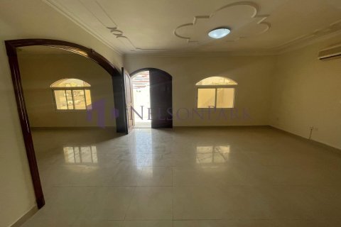 Villa de 4 chambres à Doha, Qatar No. 57214 4