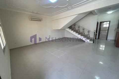 Villa de 4 chambres à Doha, Qatar No. 57214 15