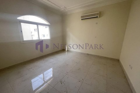 Villa de 4 chambres à Doha, Qatar No. 57214 10