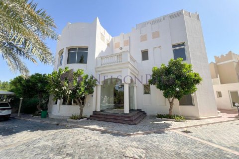 4 غرف نوم فيلا في الدوحة, Qatar رقم 57213