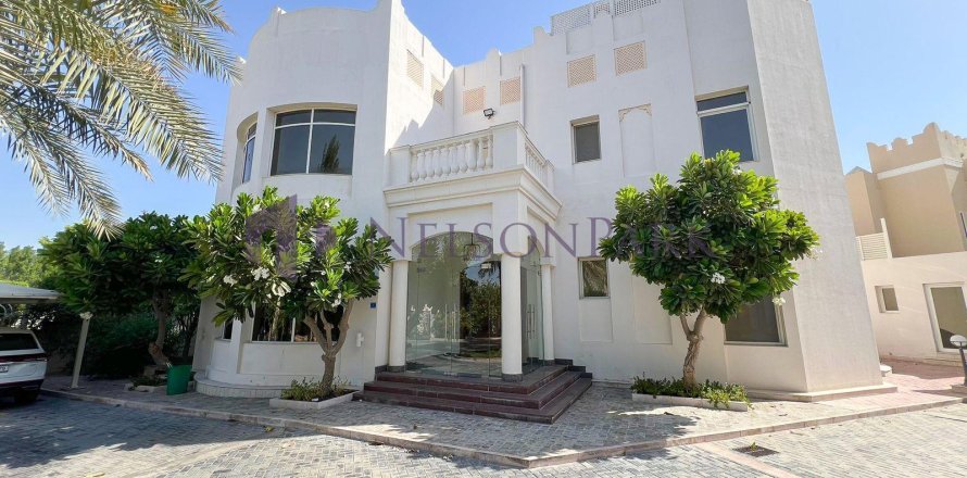 4 غرف نوم فيلا في الدوحة, Qatar رقم 57213