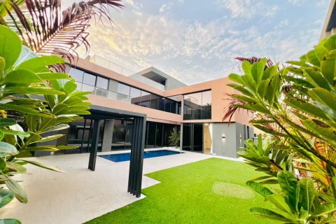 5 غرفة نوم  فيلا في Tilal City, الإمارات العربية المتحدة رقم 208774