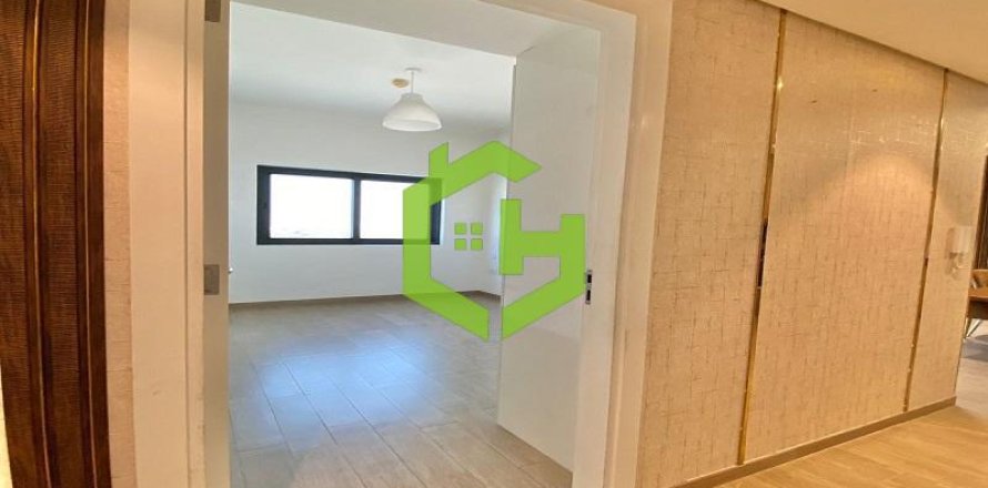 Appartement de 3 chambres à Dubai, UAE No. 42760