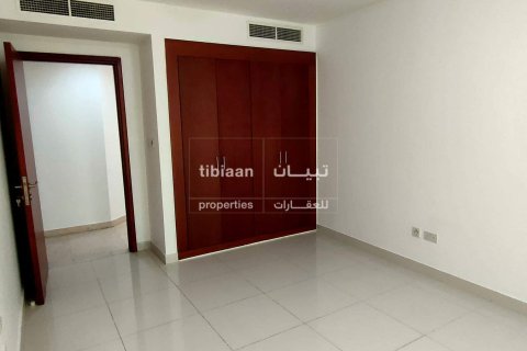 Apartment de 2 dormitorios en Muscat, Oman No. 54004 11