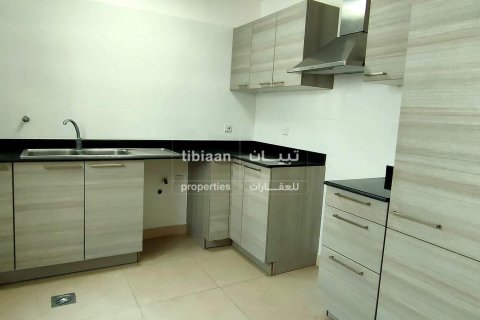 Apartment de 2 dormitorios en Muscat, Oman No. 54004 4