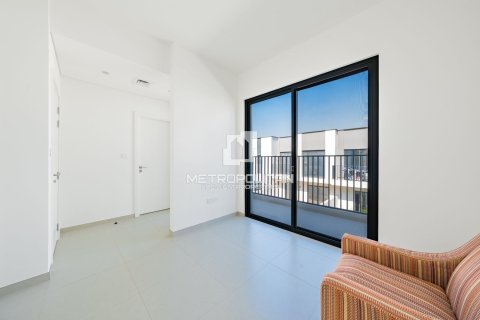 Villa de 3 chambres à EMAAR South, UAE No. 130375 25