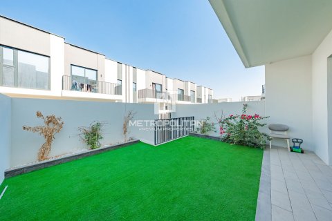 Villa de 3 chambres à EMAAR South, UAE No. 130375 6