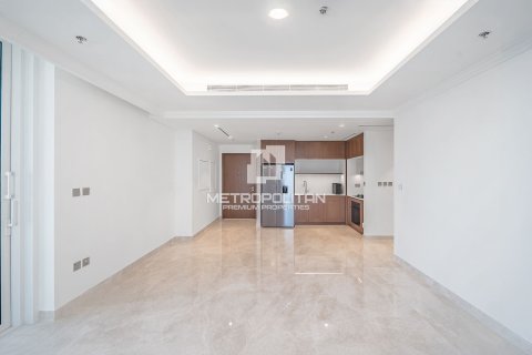 Appartement de 2 chambres à EMAAR Beachfront, UAE No. 129717 13