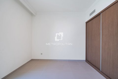 Appartement de 2 chambres à EMAAR Beachfront, UAE No. 129717 19