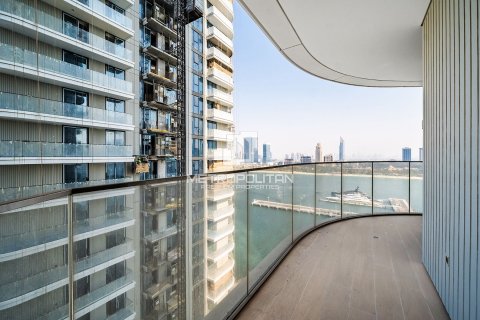 Appartement de 2 chambres à EMAAR Beachfront, UAE No. 129717 5