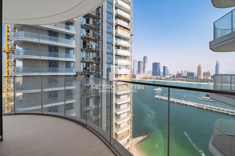 Appartement de 2 chambres à EMAAR Beachfront, UAE No. 129717 3