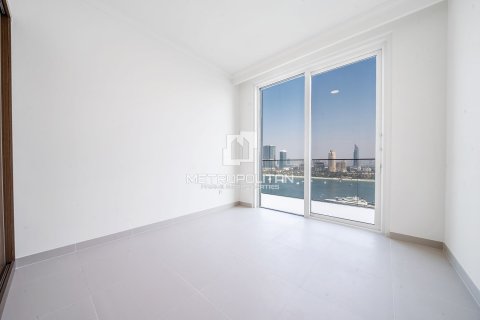 Appartement de 2 chambres à EMAAR Beachfront, UAE No. 129714 16