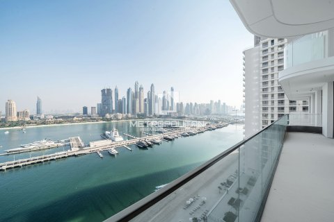 Appartement de 2 chambres à EMAAR Beachfront, UAE No. 129714 12