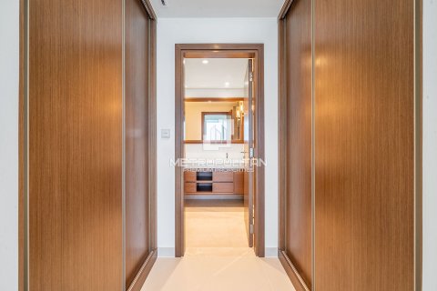 Appartement de 2 chambres à EMAAR Beachfront, UAE No. 129714 27
