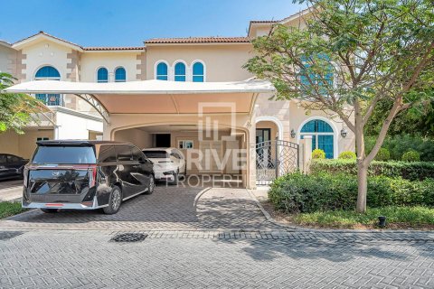 Townhouse de 5 chambres à Green Community Motor City, UAE No. 207282