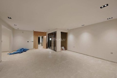 5 bedrooms Apartment in Riyadh, Saudi Arabia No. 60138 10
