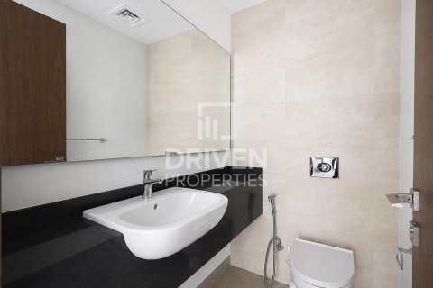 Apartment de 2 dormitorios en No.9, UAE No. 191862 13
