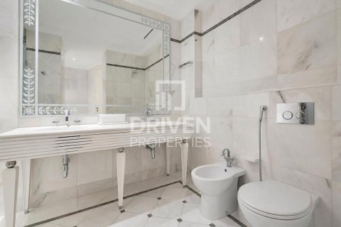 3 غرف نوم منزل ذو طابقين في Palazzo Versace, الإمارات العربية المتحدة رقم 191865 23