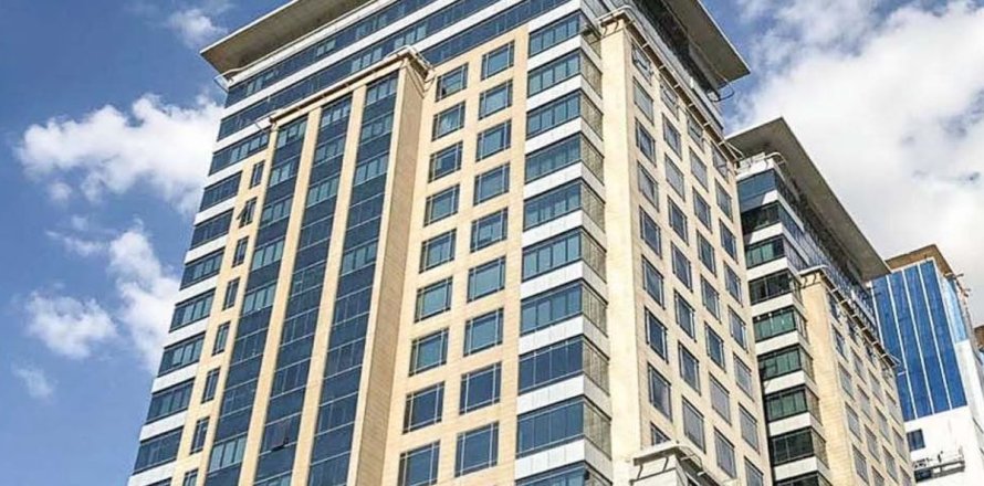 135.4m² Office in Dubai, UAE No. 186055