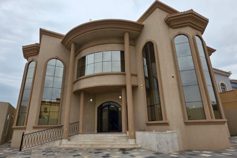 8 bedrooms Villa in Ras Al Khaimah, UAE No. 183879