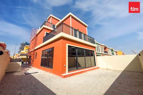 5 bedrooms Townhouse in Dubai, UAE No. 198318