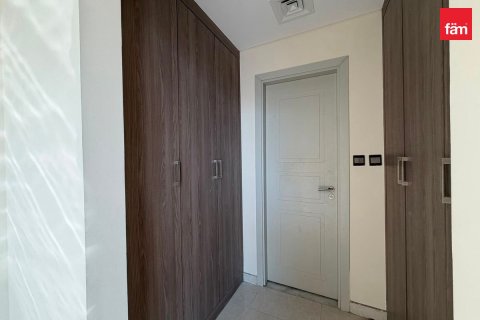 2 bedrooms Apartment in Dubai, UAE No. 184433 12