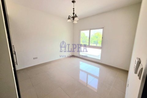 3 bedrooms Villa in Mina Al Arab, UAE No. 165037 12