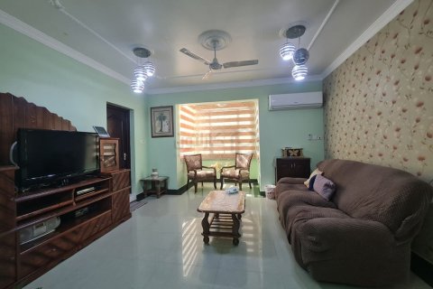 3 bedrooms Villa in Muharraq, Bahrain No. 59049 4