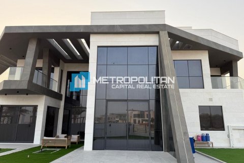 Villa de 6 dormitorios en  Yas Island, UAE No. 141863