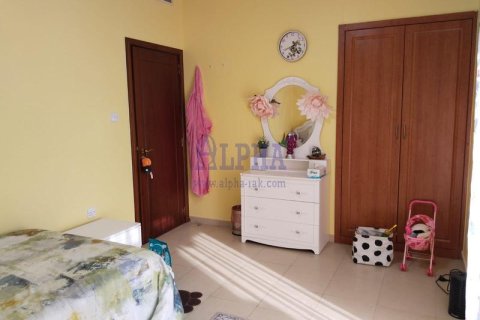 Townhouse de 3 dormitorios en Al Hamra Village, UAE No. 165428 14