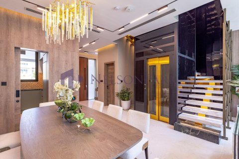 Villa de 5 chambres à Doha, Qatar No. 60884 6