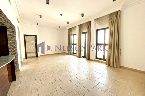 2 bedrooms Apartment in Doha, Qatar No. 60885