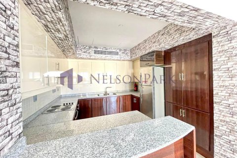 2 bedrooms Apartment in Doha, Qatar No. 60885 5