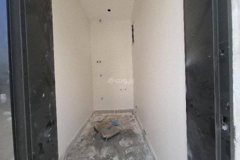 4 bedrooms Apartment in Riyadh, Saudi Arabia No. 68021 9