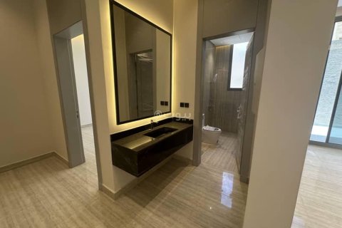 4 bedrooms Apartment in Riyadh, Saudi Arabia No. 68023 7