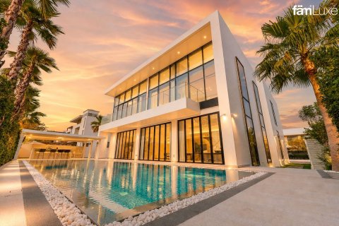 5 bedrooms Villa in Dubai Hills Estate, UAE No. 200137