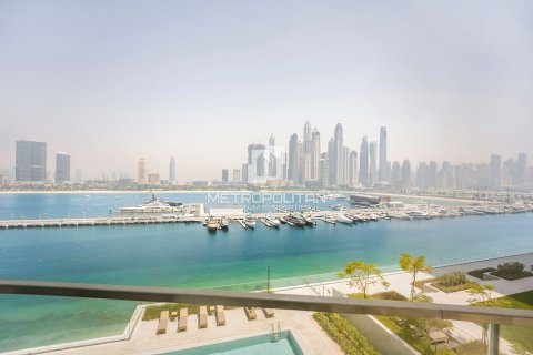 Appartement de 3 chambres à EMAAR Beachfront, UAE No. 127664