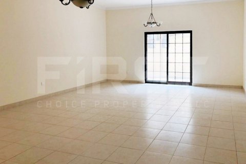 Villa de 4 dormitorios en Abu Dhabi, UAE No. 13378