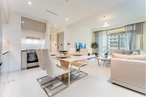 1 bedroom Apartment in EMAAR Beachfront, UAE No. 205628