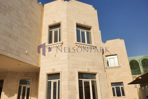 Villa de 7 chambres à Doha, Qatar No. 60833 3