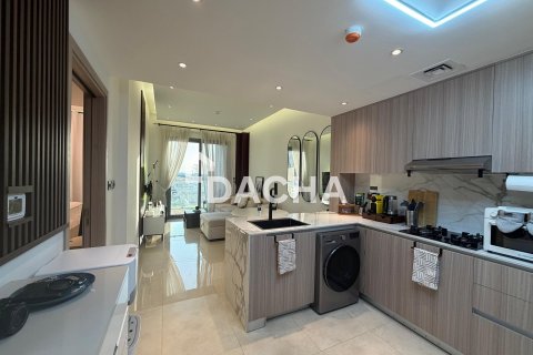 Квартира с 1 спальней в Jumeirah Village Triangle, ОАЭ №186099 2