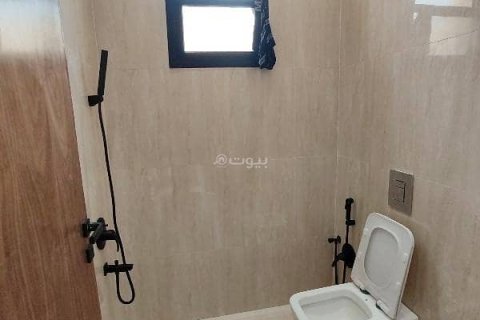 Villa de 5 dormitorios en Riyadh, Saudi Arabia No. 67368 8