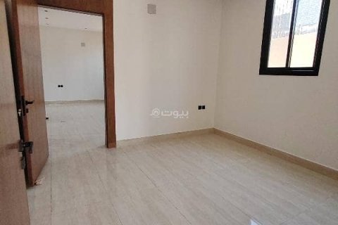 Villa de 5 dormitorios en Riyadh, Saudi Arabia No. 67368 9