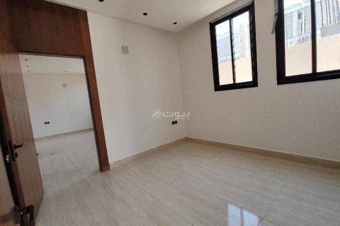 Villa de 5 dormitorios en Riyadh, Saudi Arabia No. 67368 10