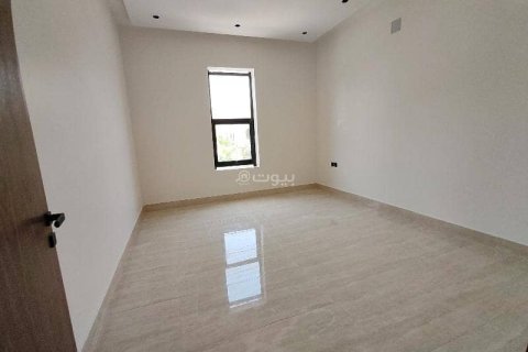 Villa de 5 dormitorios en Riyadh, Saudi Arabia No. 67368 18